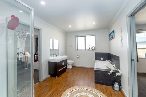 Photo of property in 30 Gimson Street, Solway, Masterton, 5810