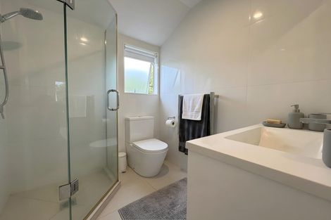 Photo of property in 11 Mira Place, Windsor Park, Auckland, 0632