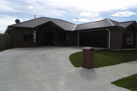 Photo of property in 41 Boston Parade, Kelvin Grove, Palmerston North, 4414