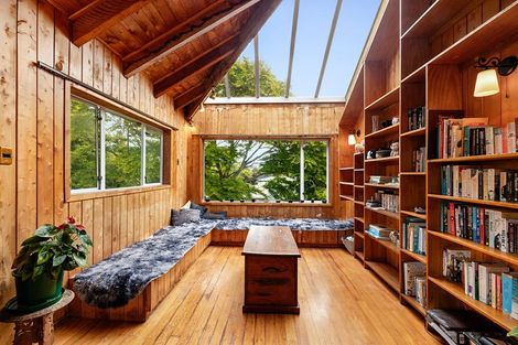 Photo of property in 14 Woodleigh Street, Frankleigh Park, New Plymouth, 4310