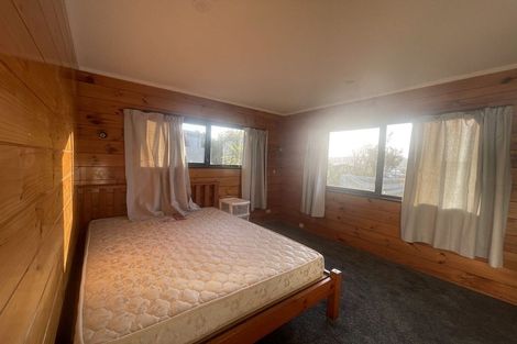 Photo of property in 2/41 College Road, Northcote, Auckland, 0627