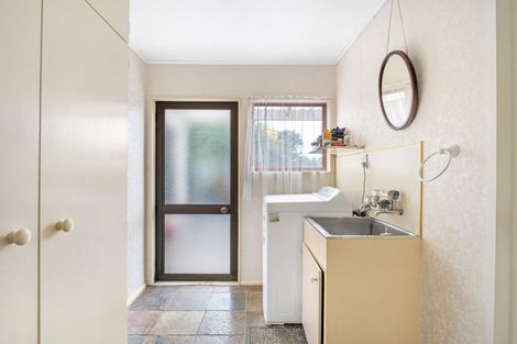 Photo of property in 42 Delhi Avenue, Aramoho, Whanganui, 4500