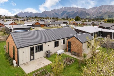 Photo of property in 31 Dingle Street, Lake Hawea, 9382