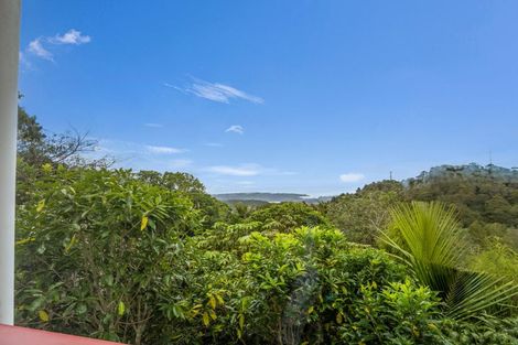Photo of property in 1/51 Quinns Road, Waiatarua, Auckland, 0612