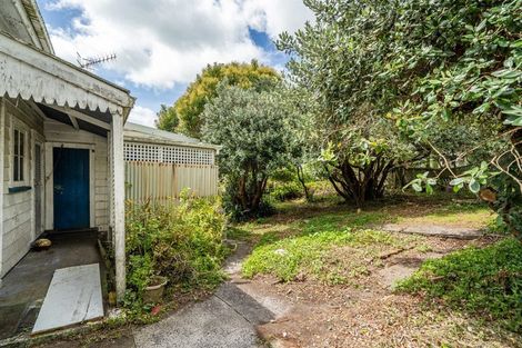Photo of property in 19 Saint Leonards Road, Devonport, Auckland, 0624