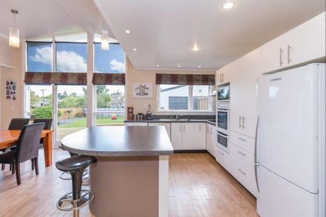 Photo of property in 17 Parsons Avenue, Levin, 5510