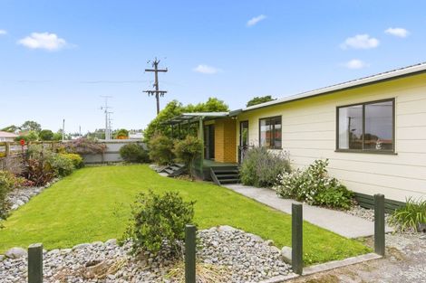 Photo of property in 15 Te Manuao Road, Otaki, 5512