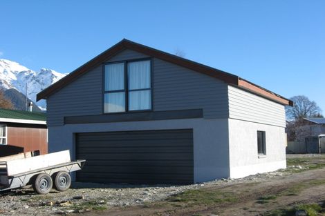 Photo of property in 13 Forbes Place, Glenorchy, 9372