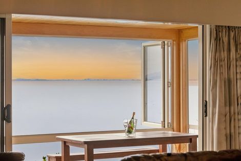 Photo of property in 4 Crispe Road, Clarks Beach, 2122