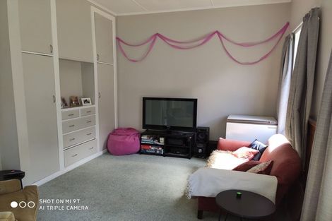 Photo of property in 50 Te Wharepouri Street, Berhampore, Wellington, 6023