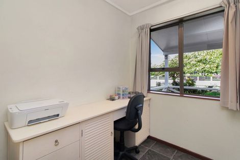 Photo of property in 8 Smith Street, Dannevirke, 4930