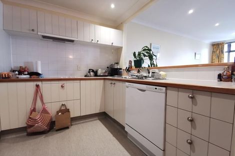 Photo of property in Kelvin House, 5h/16 The Terrace, Wellington Central, Wellington, 6011