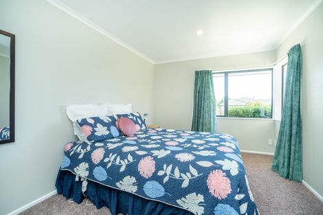Photo of property in 147 Pacific Drive, Fitzherbert, Palmerston North, 4410