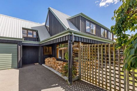 Photo of property in 5 Newland Court, Palmerston North, 4410