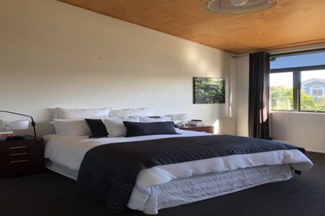 Photo of property in 36a Wicklam Lane, Greenhithe, Auckland, 0632