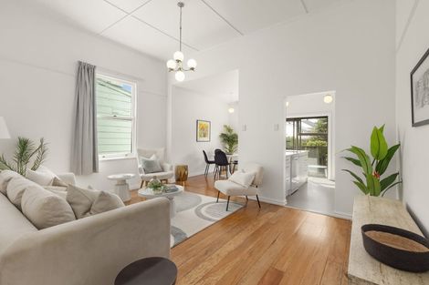 Photo of property in 215 Rintoul Street, Berhampore, Wellington, 6023