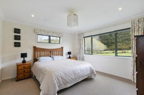 Photo of property in 393 Moores Valley Road, Wainuiomata, 5373
