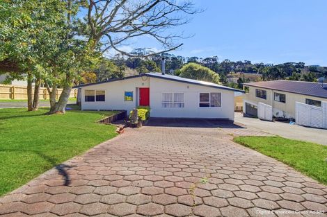 Photo of property in 29 Cedar Terrace, Stanmore Bay, Whangaparaoa, 0932
