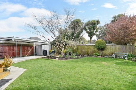 Photo of property in 2/97 Roberta Drive, Somerfield, Christchurch, 8024