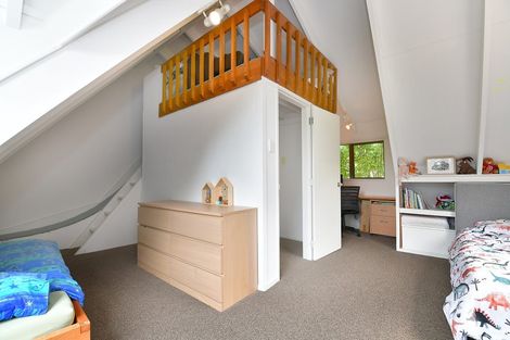 Photo of property in 10 Elliston Crescent, Stanmore Bay, Whangaparaoa, 0932