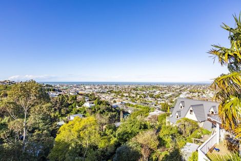 Photo of property in 19 Havelock Road, Hospital Hill, Napier, 4110