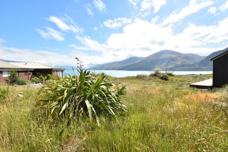 Photo of property in 32 Ohau Drive, Lake Ohau, Twizel, 9412