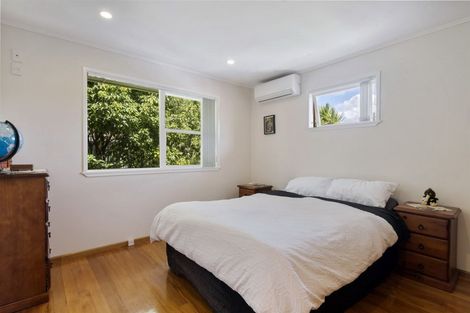 Photo of property in 43 Newhaven Terrace, Mairangi Bay, Auckland, 0630