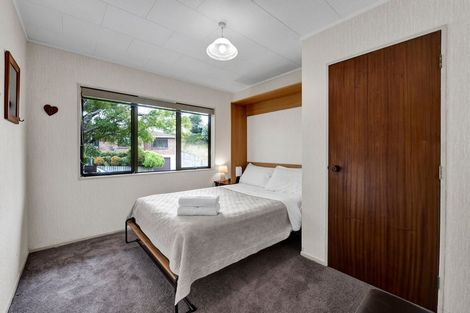 Photo of property in 5 Ruskin Place, Westown, New Plymouth, 4310