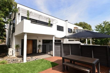 Photo of property in 18b Burn-murdoch Street, St Andrews, Hamilton, 3200