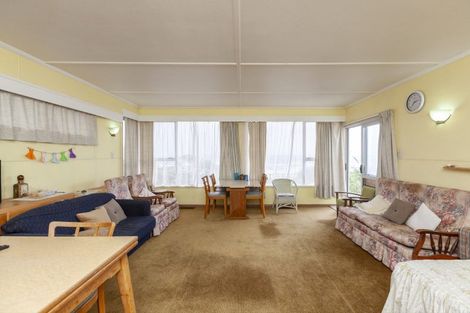 Photo of property in 120 The Parade, Paekakariki, 5034