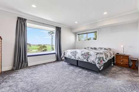 Photo of property in 21 Highgrove Drive, Grandview Heights, Hamilton, 3200