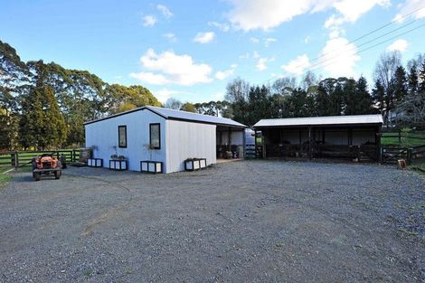 Photo of property in 285 Sutton Road, Drury, Papakura, 2584