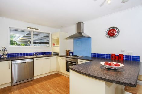 Photo of property in 3 Willowbrook Place, Titirangi, Auckland, 0604