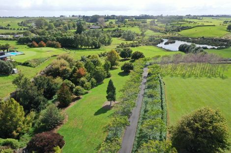 Photo of property in 80a Blackbridge Road, Karaka, Papakura, 2580