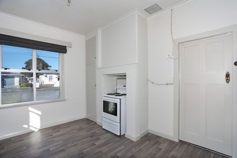 Photo of property in 16 Russell Street, Feilding, 4702