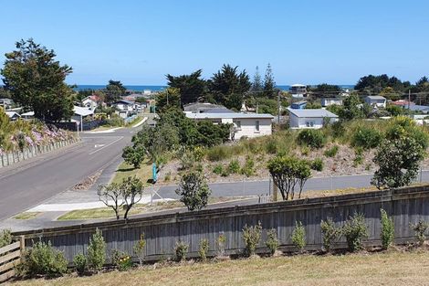 Photo of property in 29 Taonui Street, Waitarere Beach, Levin, 5510