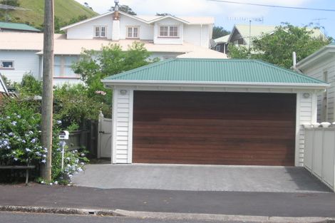 Photo of property in 29 Vauxhall Road, Devonport, Auckland, 0624
