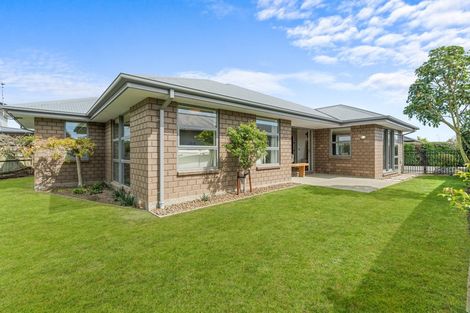 Photo of property in 8 Constance Place, Aidanfield, Christchurch, 8025
