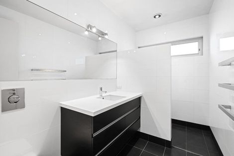 Photo of property in 18 Minchin Crescent, St Andrews, Hamilton, 3200