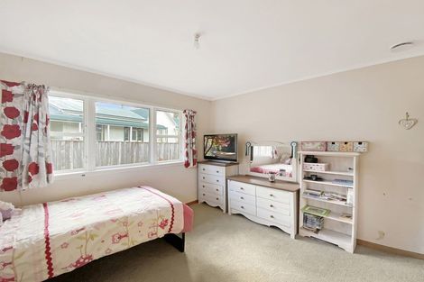 Photo of property in 8 Feltham Street, Hunterville, 4730