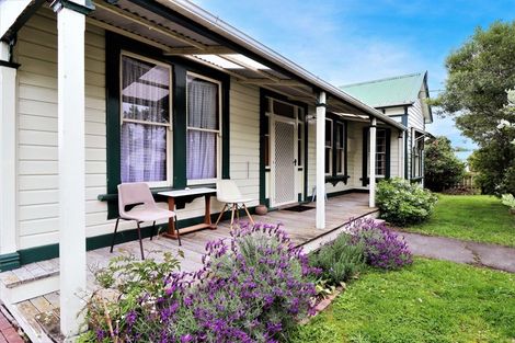 Photo of property in 89 Pembroke Street, Carterton, 5713