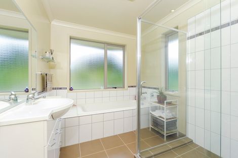 Photo of property in 580 West Coast Road, Oratia, Auckland, 0604