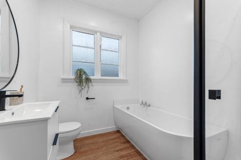 Photo of property in 6 Garnett Avenue, Spreydon, Christchurch, 8024