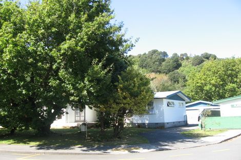 Photo of property in 14 Molloys Road, Te Marua, Upper Hutt, 5018