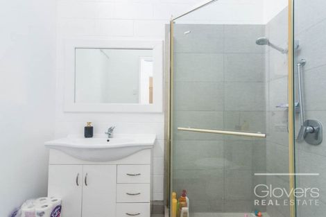 Photo of property in 5/109a Te Atatu Road, Te Atatu South, Auckland, 0610