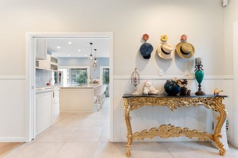 Photo of property in 17 Te Hoe Grove, Pinehill, Auckland, 0632