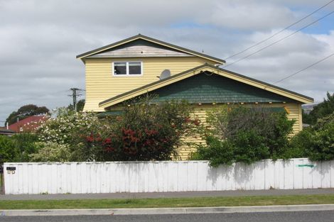 Photo of property in 30 Mackworth Street, Woolston, Christchurch, 8062