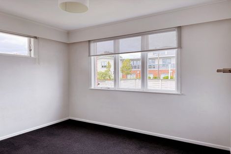 Photo of property in 58 Wai-iti Crescent, Woburn, Lower Hutt, 5010