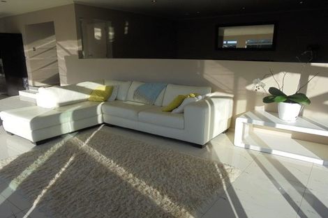 Photo of property in 19 Hawaiian Parade, Arkles Bay, Whangaparaoa, 0932