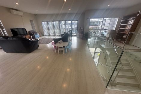 Photo of property in 26 Midhurst Avenue, Henderson, Auckland, 0612